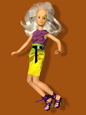 Vintage Roxy Misfits Hasbro Jem Holograms Fashion Doll 1986 Articulated Jointed